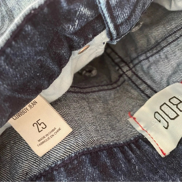 BDG Urban Outfitters Butterfly Embroidered Doodle Wash Cowboy Jeans - Size 25 - Picture 14 of 14